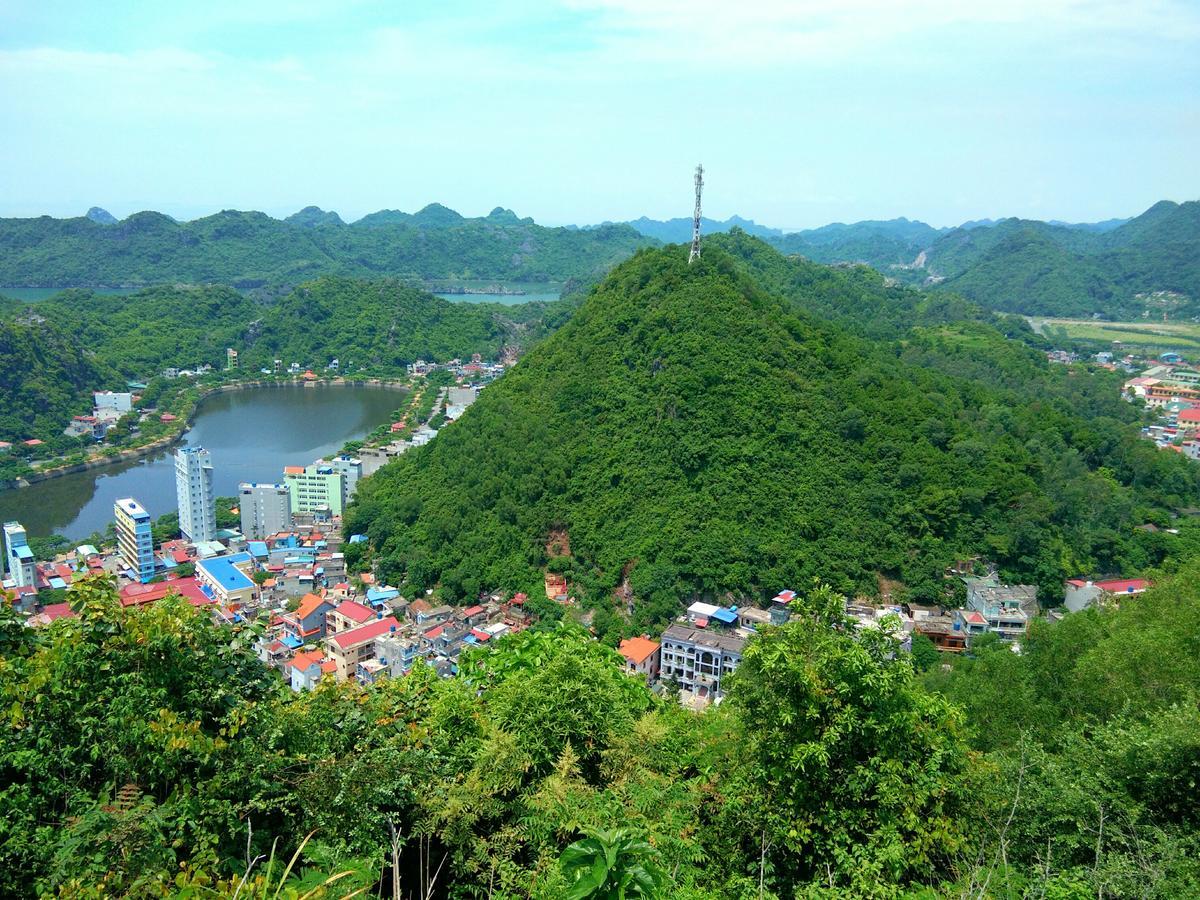 Anh Thuan Hotel 1 Cat Ba Island Buitenkant foto
