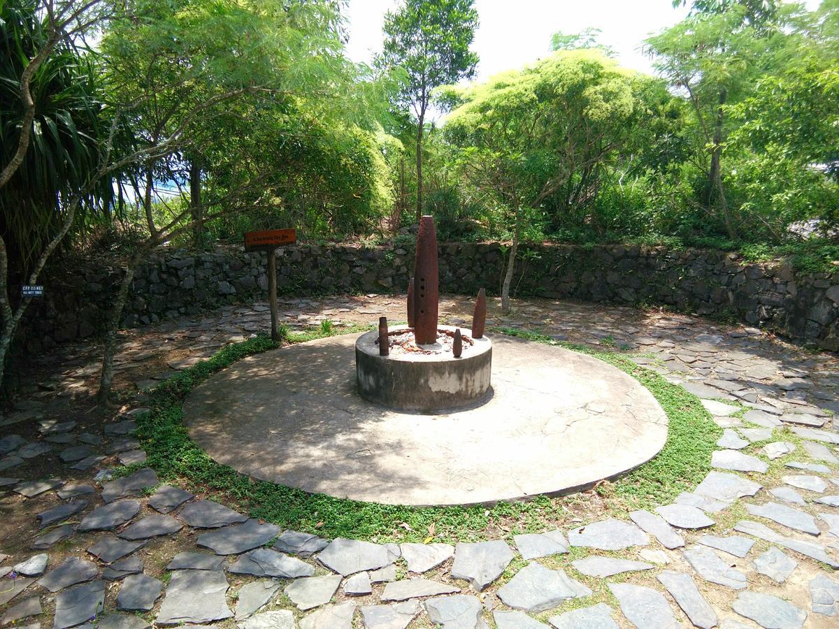 Anh Thuan Hotel 1 Cat Ba Island Buitenkant foto