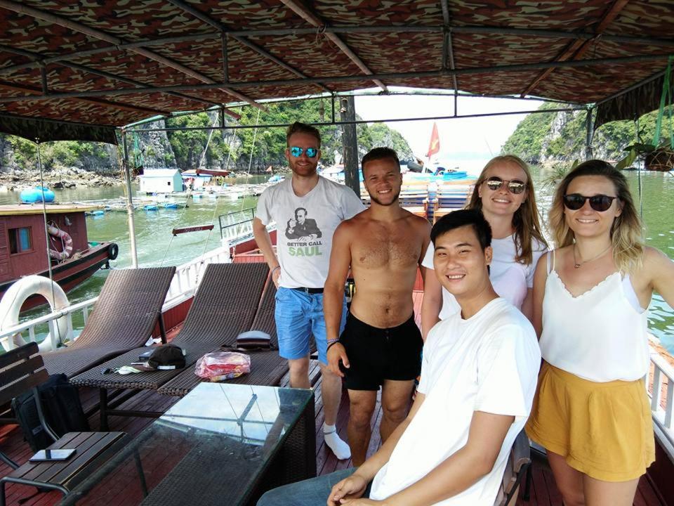 Anh Thuan Hotel 1 Cat Ba Island Buitenkant foto